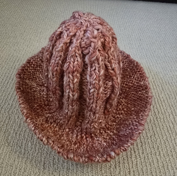 Vintage Granny Knit Pink Bucket Hat - Picture 3 of 4